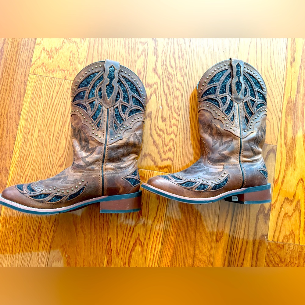 Brown and Black Western Boots Cowgirl